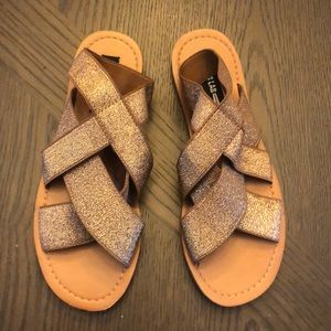 Design lab lord and Taylor size 7.5 brown sandals